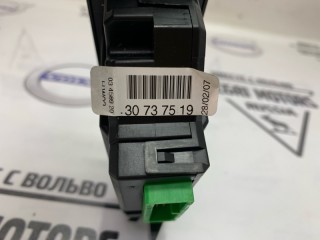 Кнопка стеклоподъемника передняя, ориг. номер 31334467, Volvo V70 2004-2007