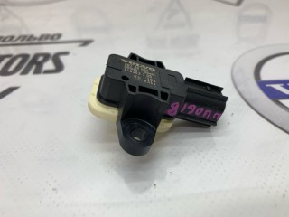 Датчик удара передний, ориг. номер 31476970, Volvo V60 2010-2013