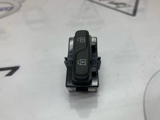 Кнопка центрального замка передняя правая, ориг. номер 31343100, Volvo V70 2012-2016