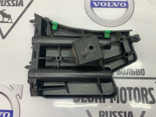 Кронштейн бампера передний правый, ориг. номер 30795049, Volvo V60 2010-2013
