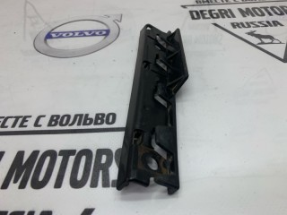 Кронштейн порога передний правый, ориг. номер 51777066228, BMW 525i E60 2002-2007