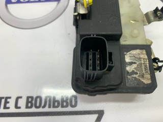 Замок двери передний правый, ориг. номер 30699752, Volvo V70 2004-2007