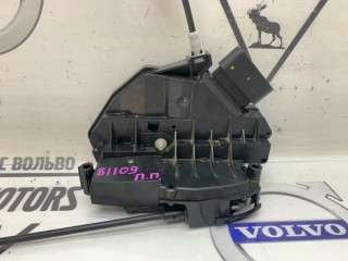Замок двери передний правый, ориг. номер 31349860, Volvo V60 2010-2013