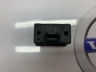 Кнопка стеклоподъемника, ориг. номер 61318368974, BMW 530i E39 2000-2004