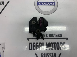 Замок капота передний, ориг. номер 31218475, Volvo V70 2004-2007