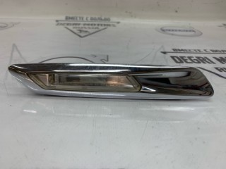 Поворотник в крыле передний левый, ориг. номер 63137154167, BMW 523i F10 2009-2013