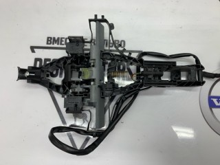 Кронштейн ручки двери правый, ориг. номер 30784205, Volvo V70 2012-2016