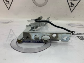 Петля капота передняя правая, ориг. номер 41618203276, BMW 530i E39 2000-2004