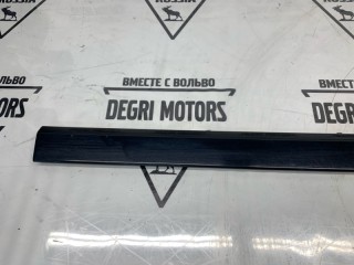 Молдинг двери передний правый, ориг. номер 39987419, Volvo XC70 2000-2004