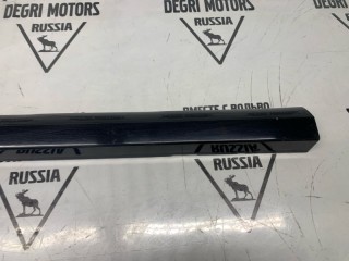 Молдинг двери передний левый, ориг. номер 39885574, Volvo V70 2007-2013