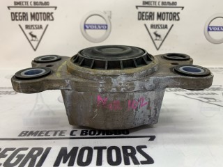 Опора двигателя передняя левая, ориг. номер 31262709, Volvo XC60 2008-2013