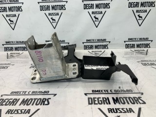 Кронштейн усилителя бампера передний правый, ориг. номер 51647163484, BMW 530i E60 2002-2007