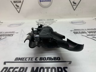 Дефлектор радиатора передний правый, ориг. номер 30796472, Volvo V60 2010-2013