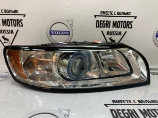 Фара передняя правая, ориг. номер 32206145, Volvo V50 2007-2012