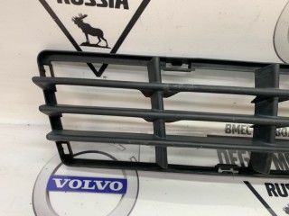 Решетка бампера передняя, ориг. номер 30657006, Volvo S40 2003-2007