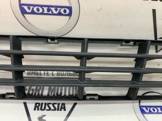 Решетка бампера передняя, ориг. номер 30657006, Volvo S40 2003-2007