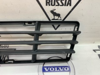 Решетка бампера передняя, ориг. номер 30657006, Volvo S40 2003-2007