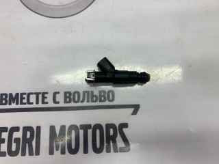 Форсунка бензиновая, ориг. номер 30711782, Volvo V50 2007-2012