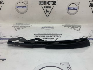 Кронштейн бампера передний левый, ориг. номер 30744956, Volvo V50 2007-2012
