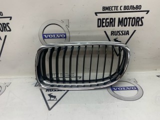 Решетка бампера передняя левая, ориг. номер 51137201967, BMW 320i E91 2008-2013