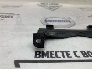 Крепление фары переднее левое, ориг. номер 8620491, Volvo XC70 2000-2004
