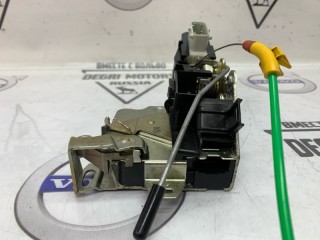 Замок двери задний правый, ориг. номер 51228125672, BMW 525i E39 2000-2004