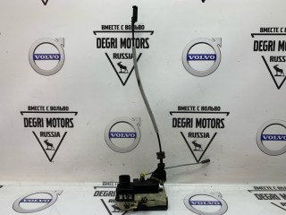 Замок двери передний правый, ориг. номер 30699752, Volvo V70 2004-2007