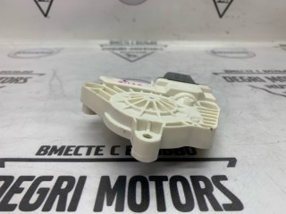 Мотор стеклоподъемника задний левый, ориг. номер 8K0959811A, Audi A4 8K 2007-2012