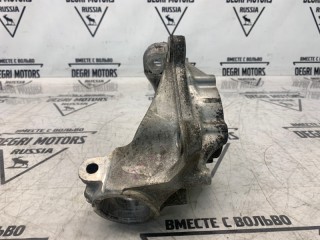 Кулак передний левый, ориг. номер 31216793923, BMW 320i E92 2006-2010