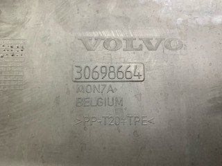 Обтекатель радиатора передний, ориг. номер 30698664, Volvo V70 2004-2007