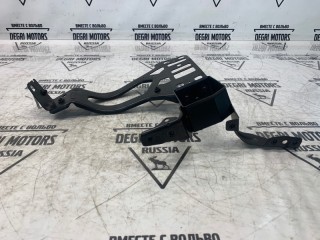 Кронштейн усилителя бампера передний правый, ориг. номер 51647163484, BMW 525i E61 2002-2007