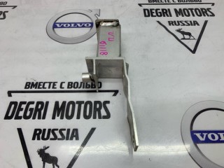 Кронштейн передний правый, ориг. номер 32283254, Volvo XC40 2017-2022