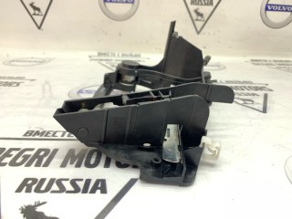 Кронштейн ручки двери передний правый, ориг. номер 51217126988, BMW 740i E65 2005-2008