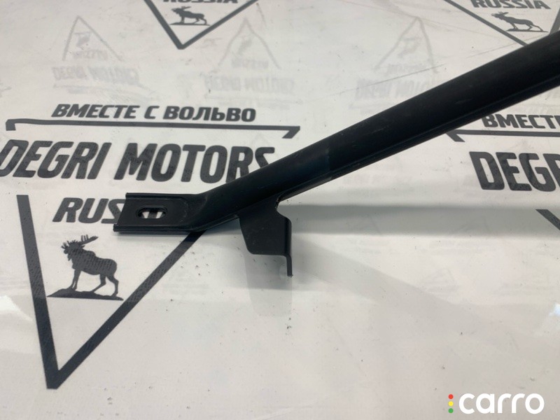 51647033745 Кронштейн радиатора BMW 530i E60 2008г. - фото №3