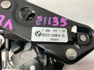 Замок капота передний левый, ориг. номер 51237183761, BMW 523i F10 2009-2013