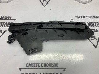 Кронштейн бампера передний правый, ориг. номер 30796388, Volvo V70 2012-2016