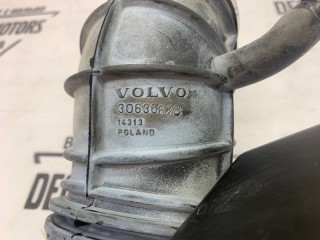 Патрубок воздушный, ориг. номер 30636828, Volvo V70 2004-2007