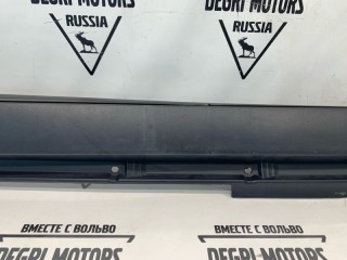 Накладка порога правая, ориг. номер 30698371, Volvo XC70 2004-2007