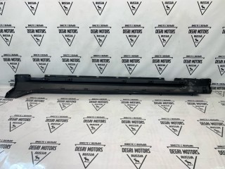 Накладка порога правая, ориг. номер 32270137, Volvo V60 2010-2013