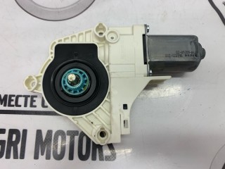 Мотор стеклоподъемника передний левый, ориг. номер 8K0959801A, Audi A4 8K 2007-2012