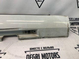 Накладка порога правая, ориг. номер 32270137, Volvo V60 2010-2013