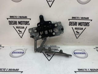Петля капота передняя правая, ориг. номер 51237184436, BMW 523i F10 2009-2013