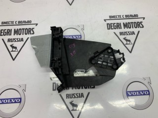 Кронштейн замка двери задний правый, ориг. номер 30753338, Volvo XC60 2008-2013