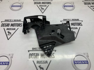 Кронштейн замка двери передний левый, ориг. номер 31301169, Volvo XC60 2008-2013