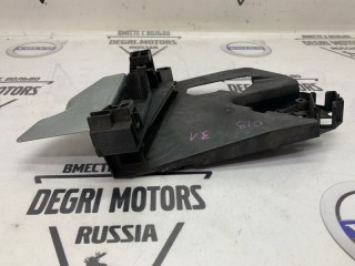 Кронштейн замка двери задний левый, ориг. номер 30753337, Volvo XC60 2008-2013