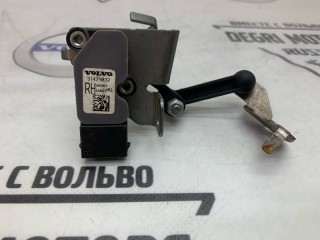 Датчик дорожного просвета задний правый, ориг. номер 32246631, VOLVO V90 2016-2020