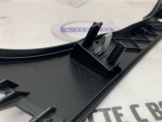 Накладка сиденья передняя левая, ориг. номер 52107231189, BMW 523i F10 2009-2013