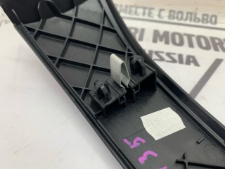 Накладка сиденья передняя левая, ориг. номер 52107231190, BMW 523i F10 2009-2013