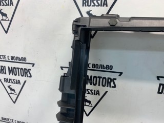 Рамка радиатора, ориг. номер 17117545866, BMW 525i E60 2002-2007