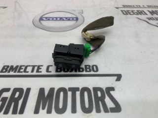 Кнопка центрального замка передняя правая, ориг. номер 31343100, Volvo V70 2012-2016